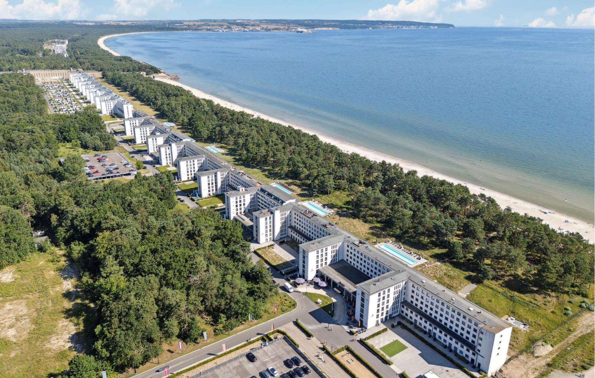 Sky Suite Eden Binz Eksteriør bilde