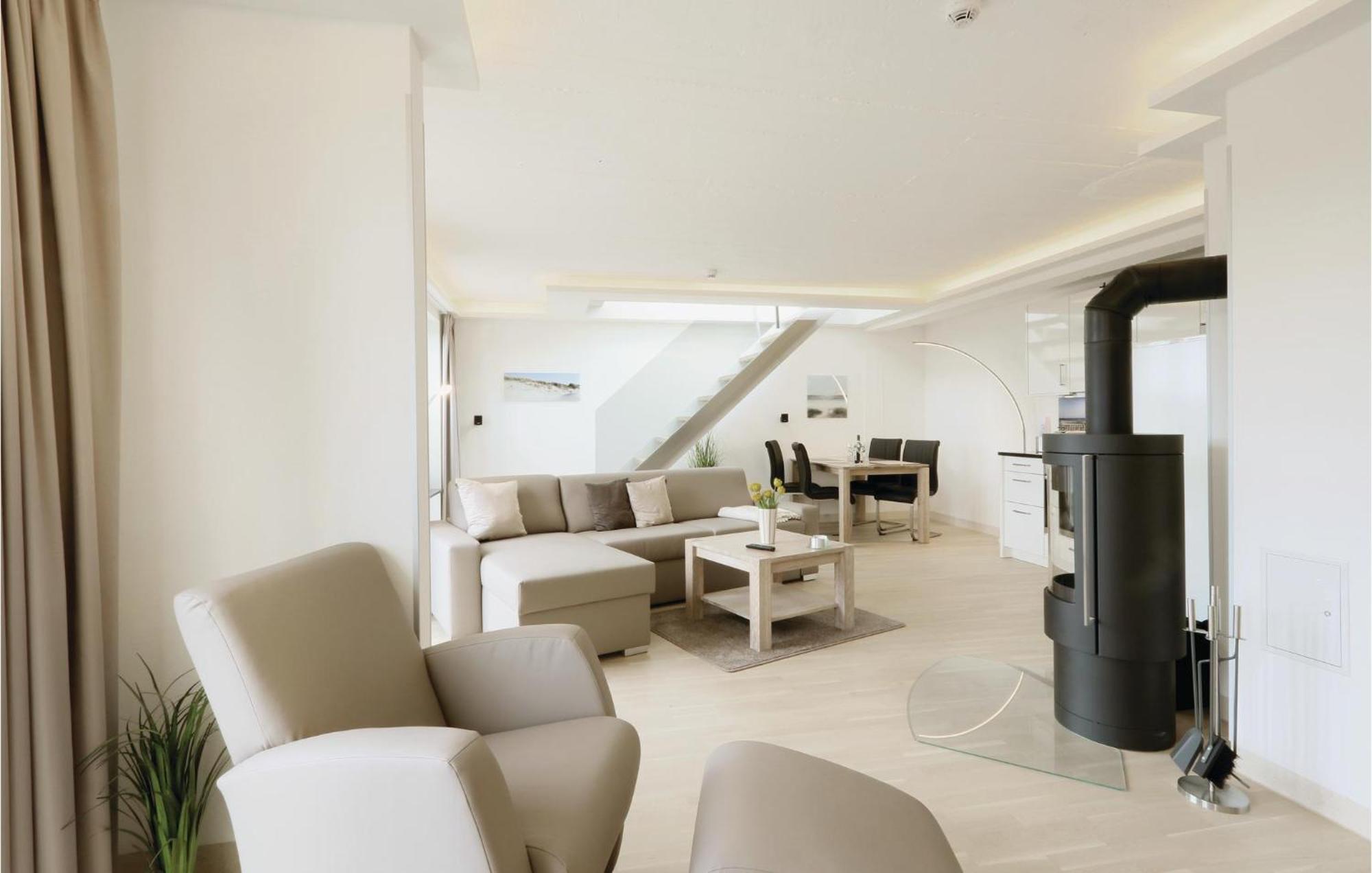 Sky Suite Eden Binz Eksteriør bilde